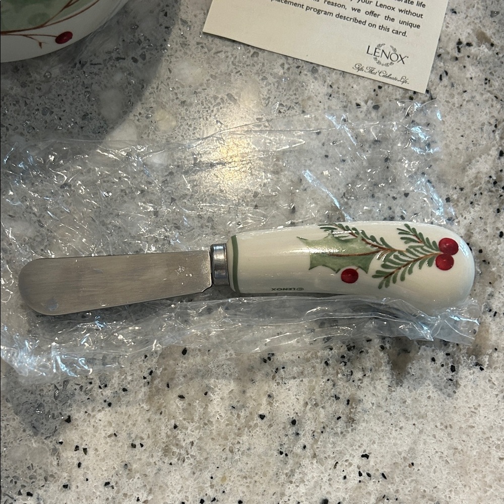 Lenox Holiday Gatherings Bowl and Spreader - Green and Red - Picture 2 of 8